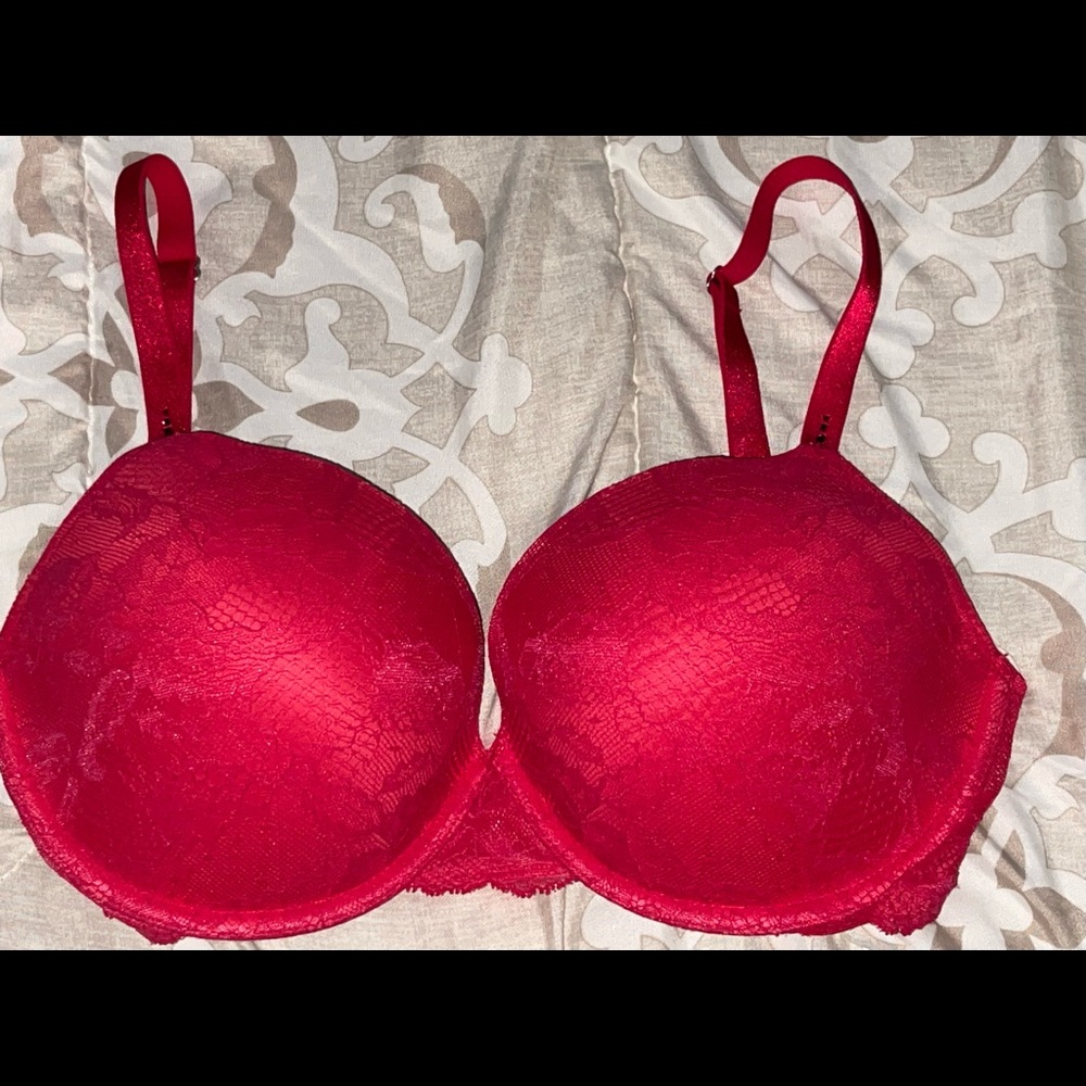 Victoria Secret red lace bra size 38/DD